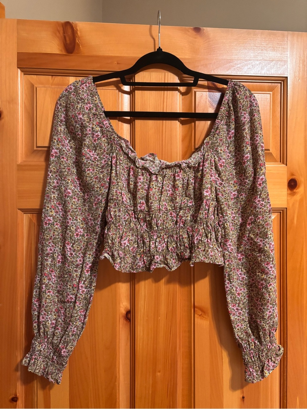 H&M Pink & Green Floral Smocked Puff Sleeve Crop Top